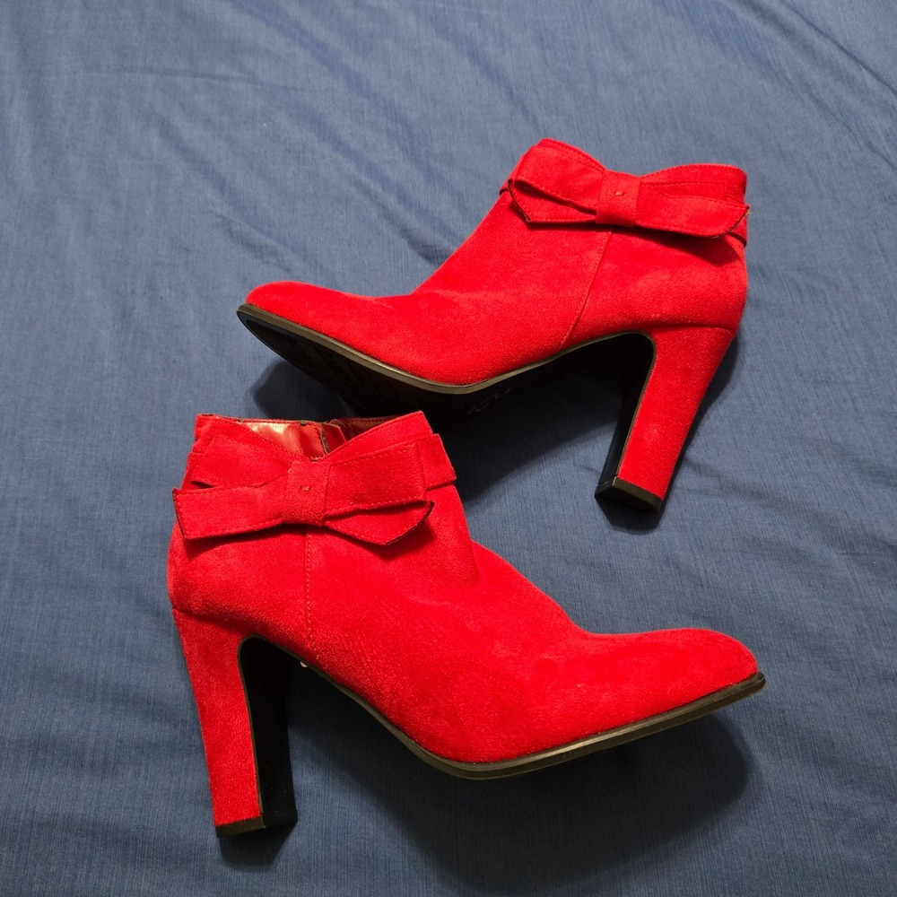 Impo Odessa Ankle Boots Womens 10M Red Fair Bow Detail Faux Suede Block Heel